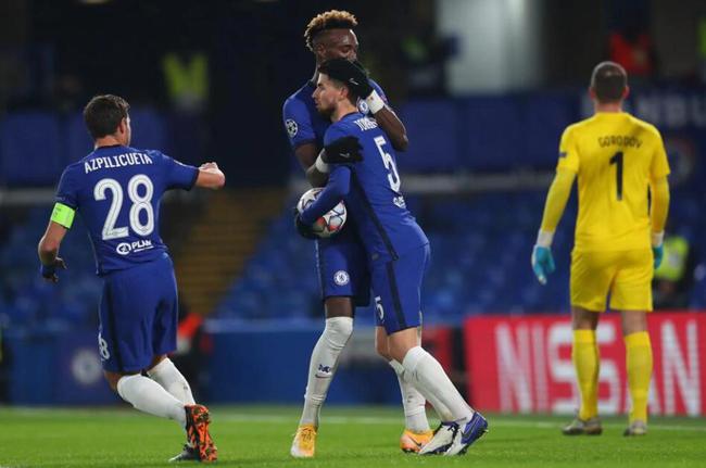  若日尼奥点射切尔西客场艰难战胜伯恩利保级  